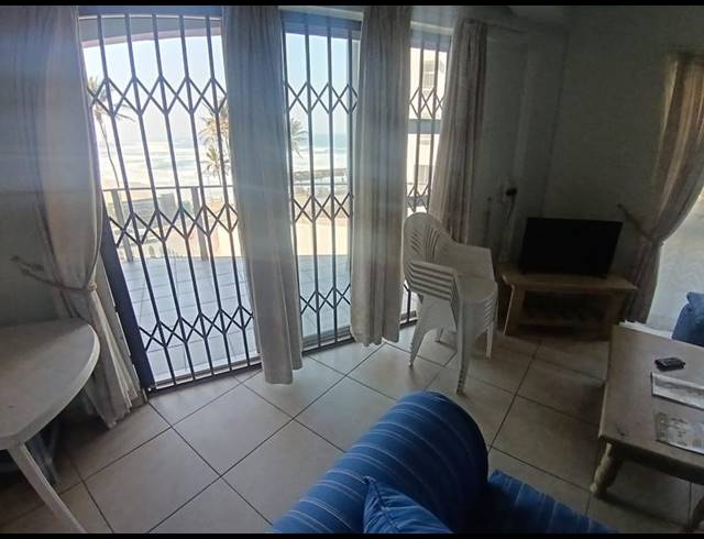 2 BEDROOM APARTMENT FOR SALE IN MARGATE BEACH